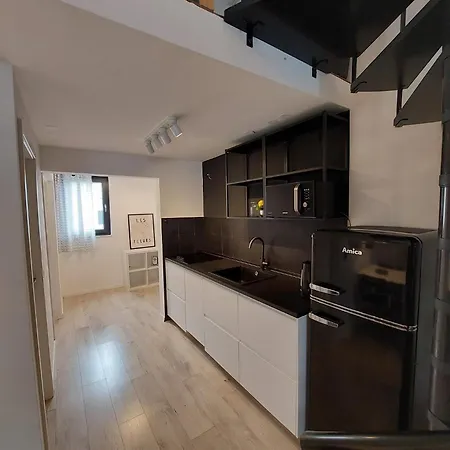 Apartament Gallery Lux Loft 75 M2, 2 Baths, 2 Mins To Sea Poreč
