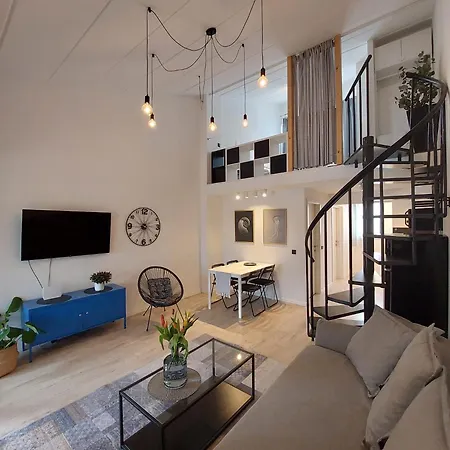 Gallery Lux Loft 75 M2, 2 Baths, 2 Mins To Sea Apartment