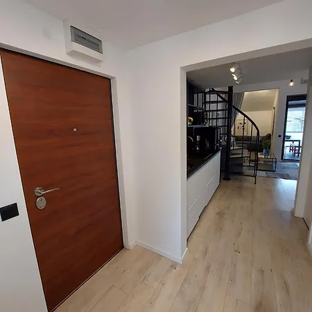 Gallery Lux Loft 75 M2, 2 Baths, 2 Mins To Sea * Poreč