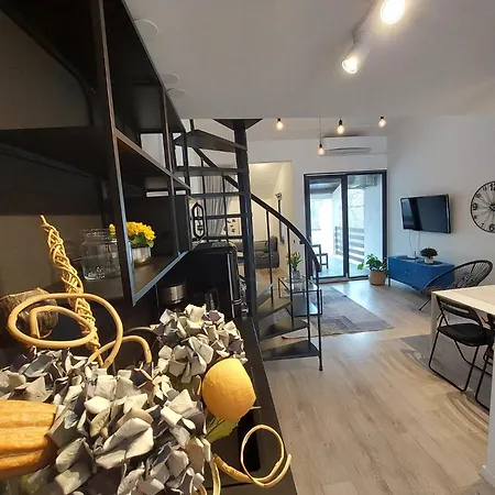 Gallery Lux Loft 75 M2, 2 Baths, 2 Mins To Sea Apartment *