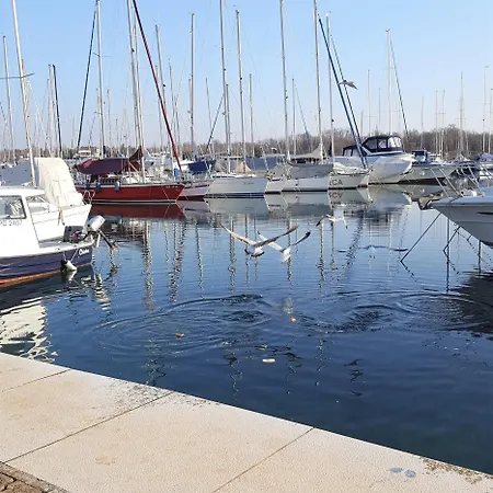 Gallery Lux Loft 75 M2, 2 Baths, 2 Mins To Sea Apartment